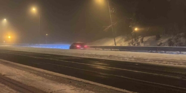 bolu-dagi-gecisinde-kar-yagisi-basladi-ZwDc1Fa9.jpg