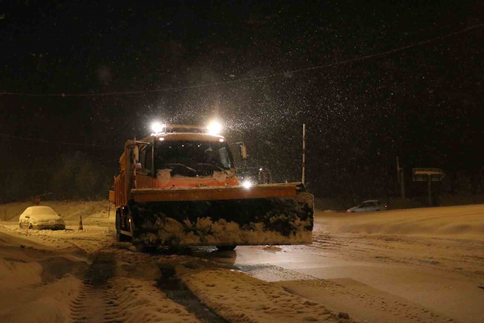 bolu daginda kar yagisi devam ediyor 1 6KlKHP6B