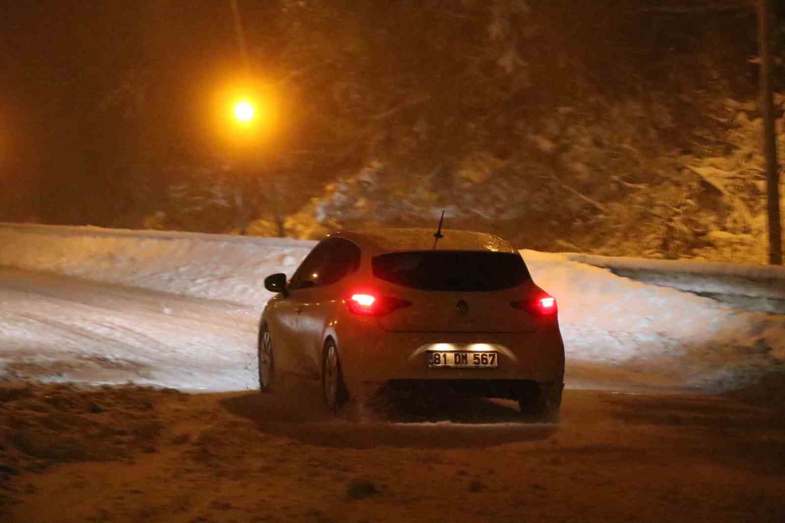 bolu daginda kar yagisi devam ediyor 3
