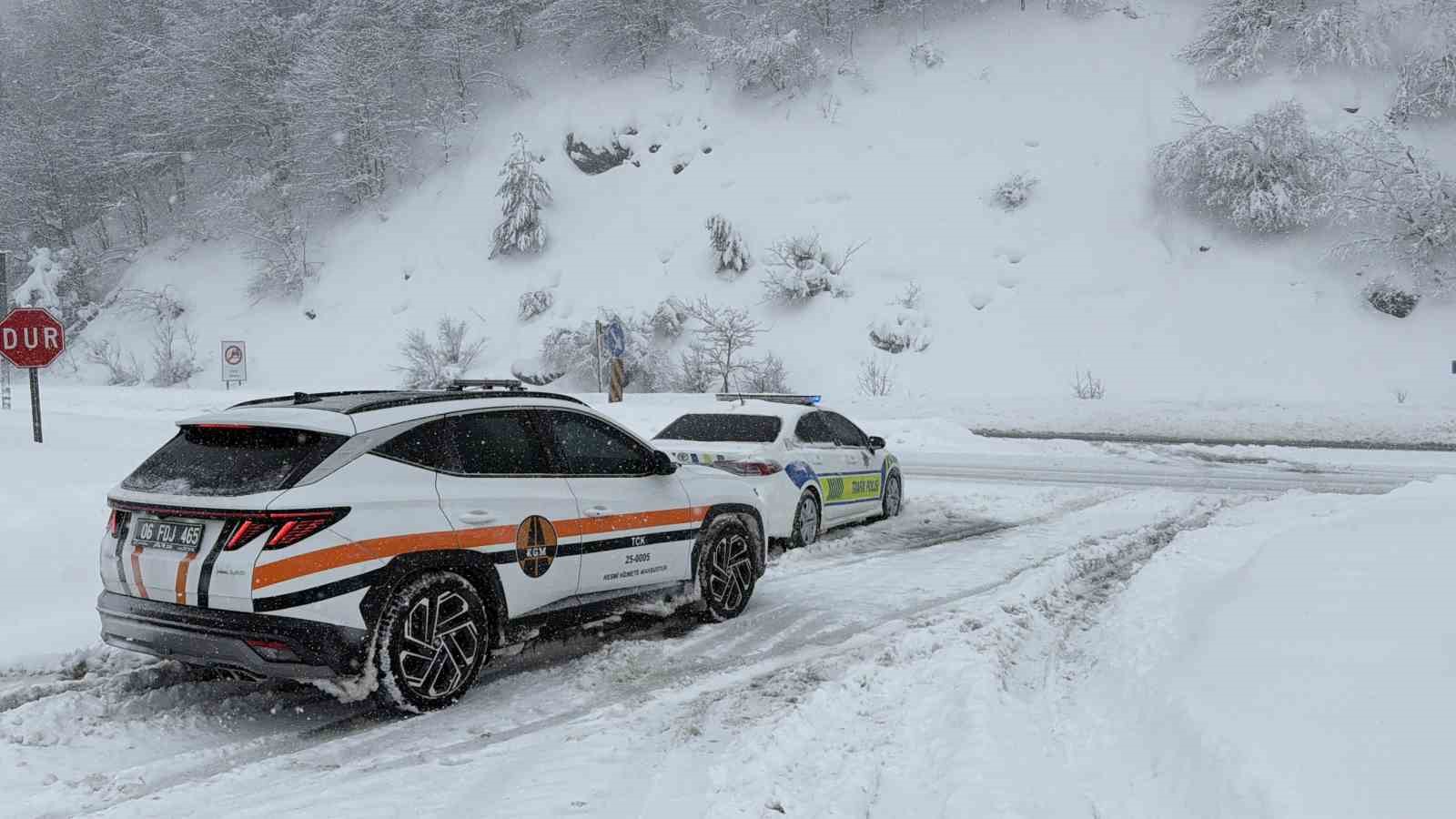 bolu daginda yogun kar yagisi 3