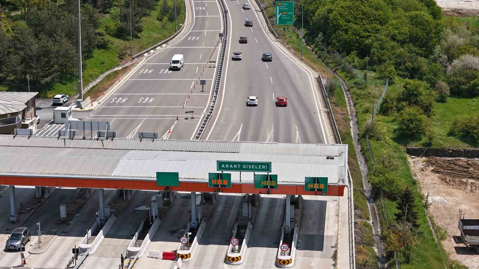 bolu gecisinde bayram trafigi erken basladi yollarda uzun kuyruklar olustu 4 I3sLG9fM
