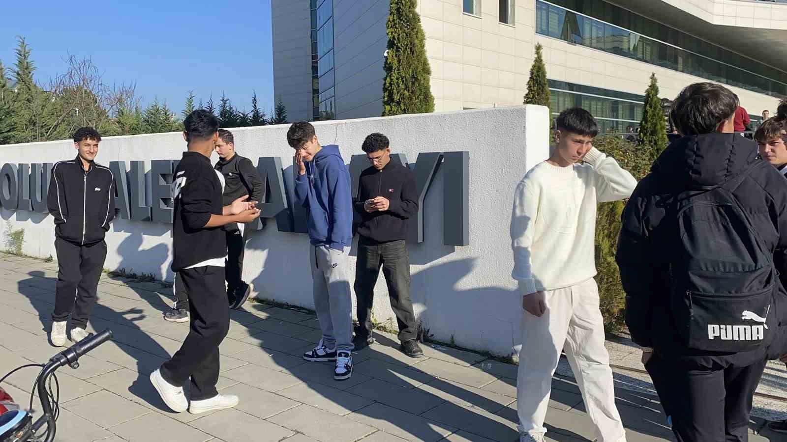boluda 15 yasindaki cocugu olduren 13 yasindaki sanik hakim karsisinda 2 UVg1Mq2h