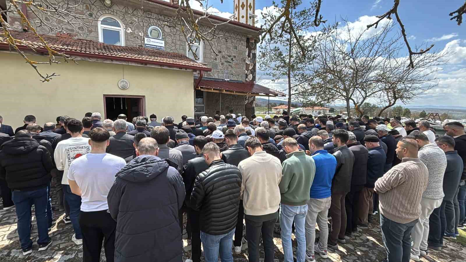 boluda 2 aylik bebegini oldurdugu iddia edilen anne tutuklandi 3 8MtkugbP