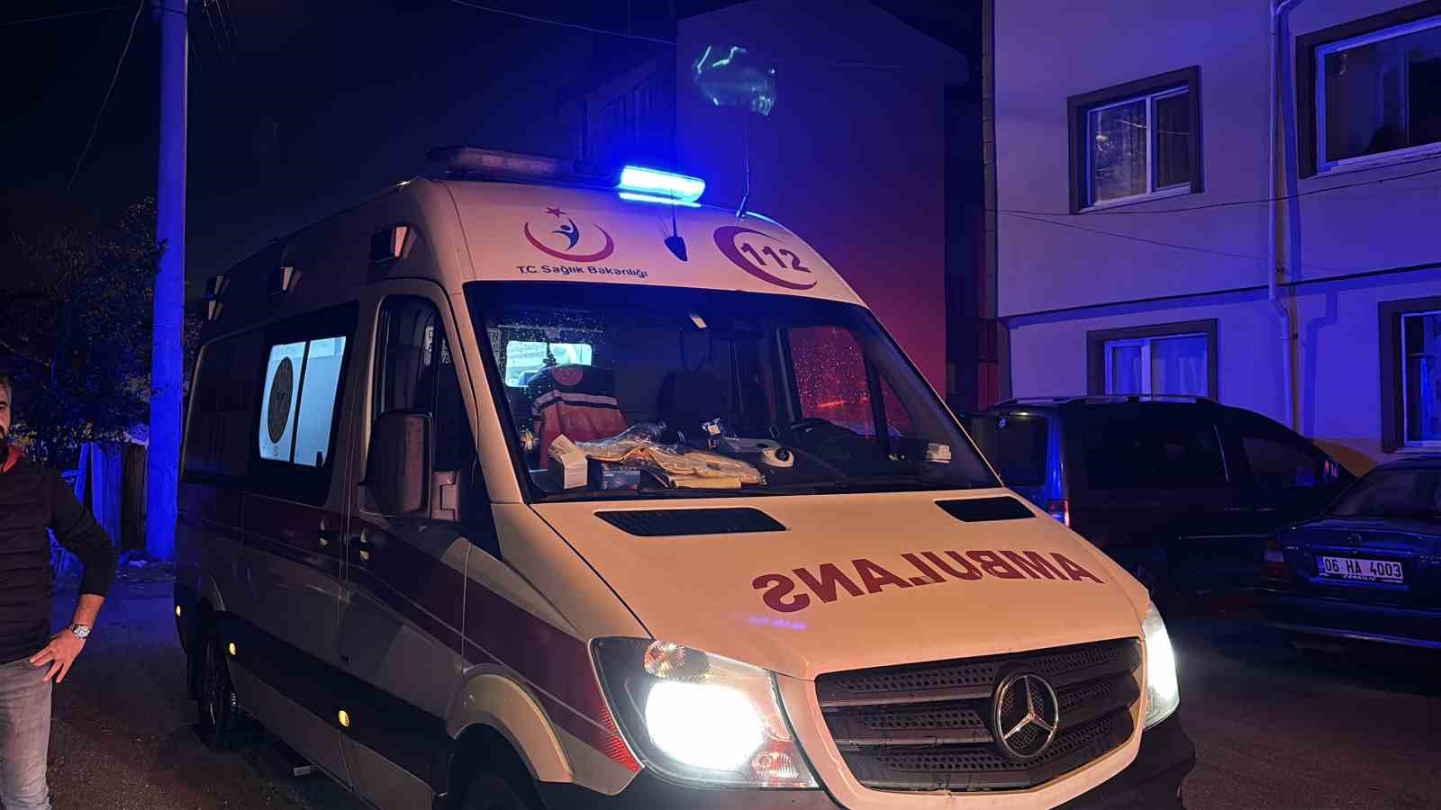 Bolu’da 2 katlı ahşap evde sobadan kaynaklı yangın çıktı: 1 yaralı 9 boluda 2 katli ahsap evde sobadan kaynakli yangin cikti 1 yarali 5 sZarcWvD