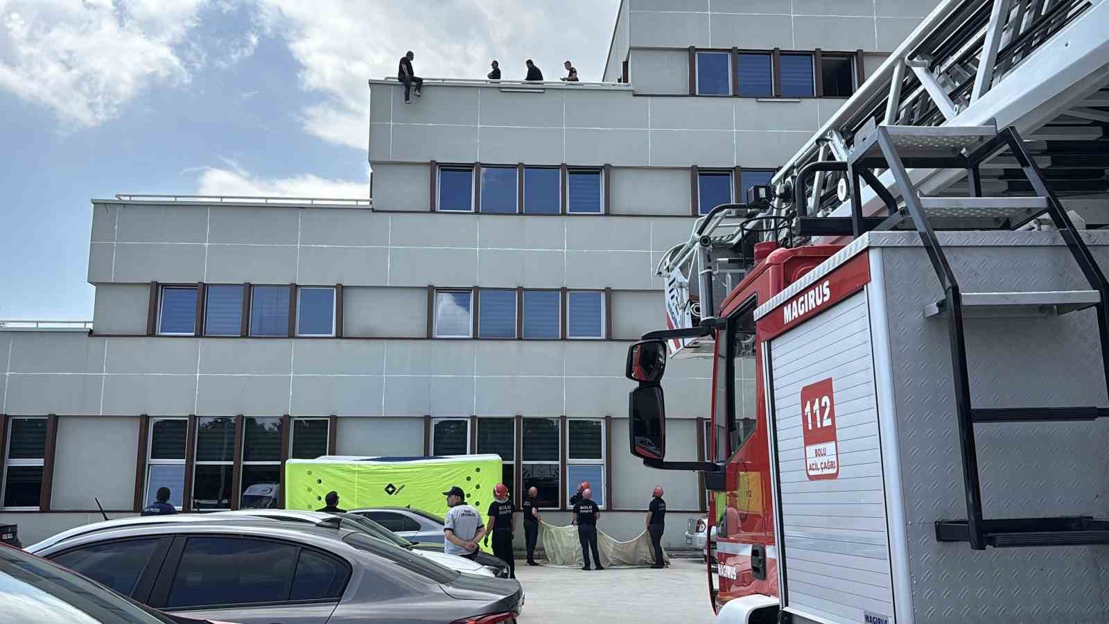 boluda 2 milyon liralik salep cezasina isyan edip catiya cikti 0 T2IRJMVc