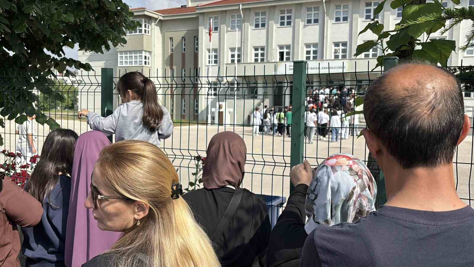 Bolu’da 3 bin 154 öğrenci LGS’de ter döktü 4 boluda 3 bin 154 ogrenci lgsde ter doktu 0 zppEmCaJ