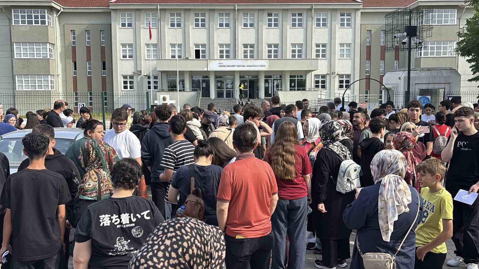 Bolu’da 3 bin 154 öğrenci LGS’de ter döktü 9 boluda 3 bin 154 ogrenci lgsde ter doktu 5