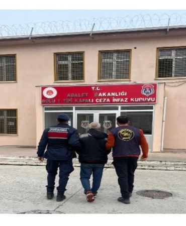 boluda-40-yil-10-ay-hapis-cezasiyla-aranan-firari-hukumlu-yakalandi-FUTRsnWR.jpg