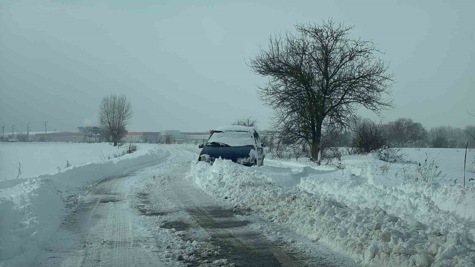 boluda 486 koy yolundan 263u ulasima kapandi zorunlu olmadikca trafige cikmayalim 1 ACHOYU3G