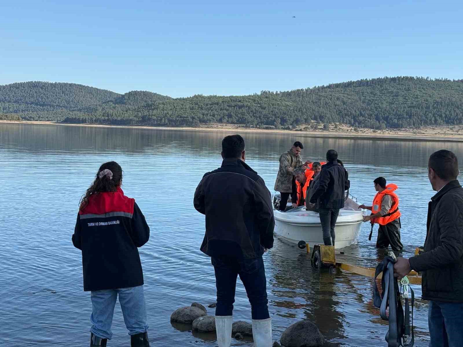 boluda 5 kilometrelik hayalet ag toplandi 500 balik canli kurtarildi 1 ZGiAJ3zG
