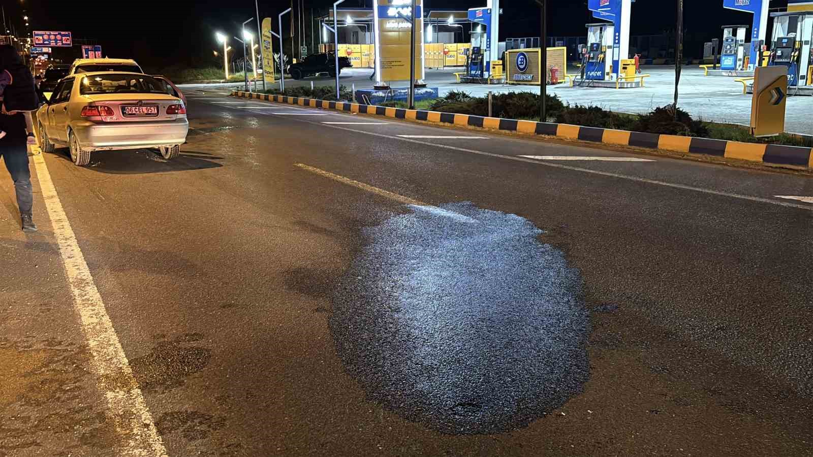 boluda ani fren yapip kacan surucu zincirleme kazaya neden oldu 3 yarali 4 Z2vjm4fZ