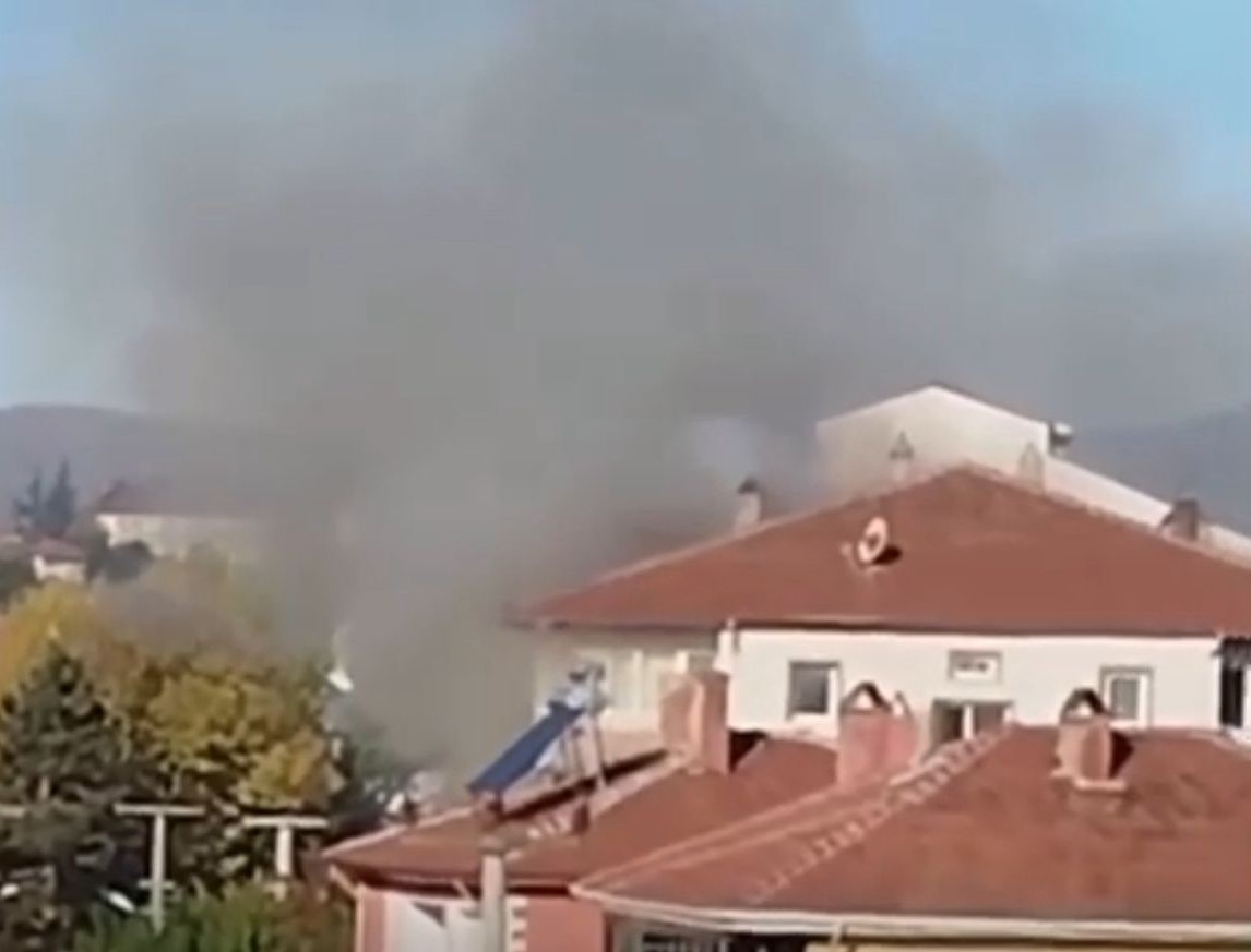 boluda apartman dairesi alev alev yandi 0 CbJJUHgI