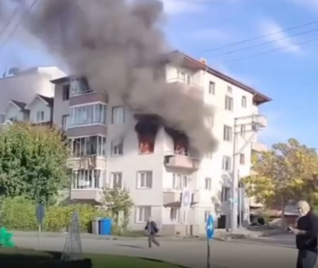 boluda apartman dairesi alev alev yandi 1 RTzy3Vir