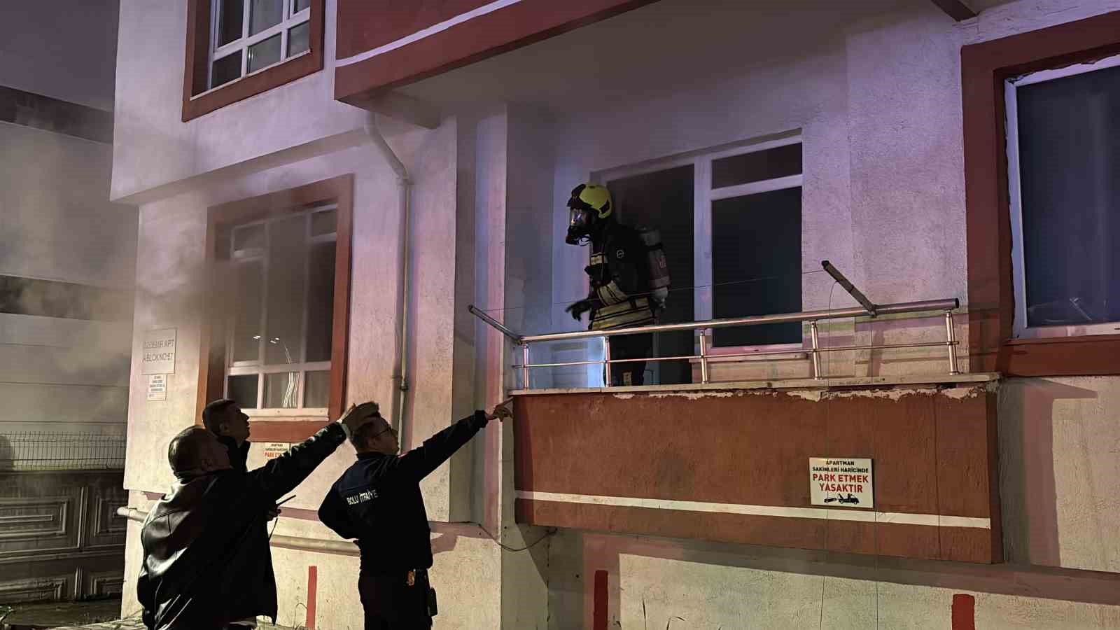 boluda apartman dairesinde korkutan yangin evin kedisi telef oldu 6