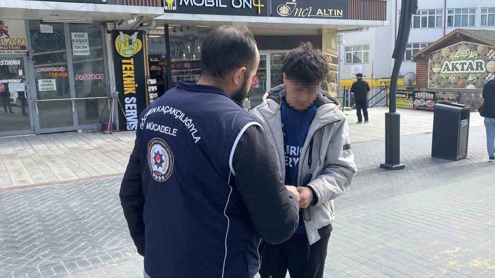 boluda bayram oncesi kacak gocmen denetimi 1 mbyNOBir