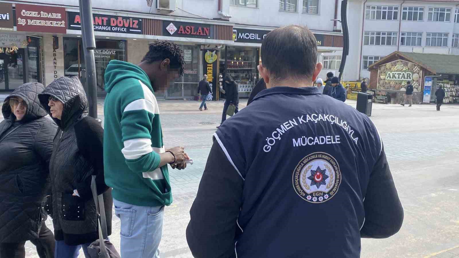 boluda bayram oncesi kacak gocmen denetimi 3 b7VkPOu9