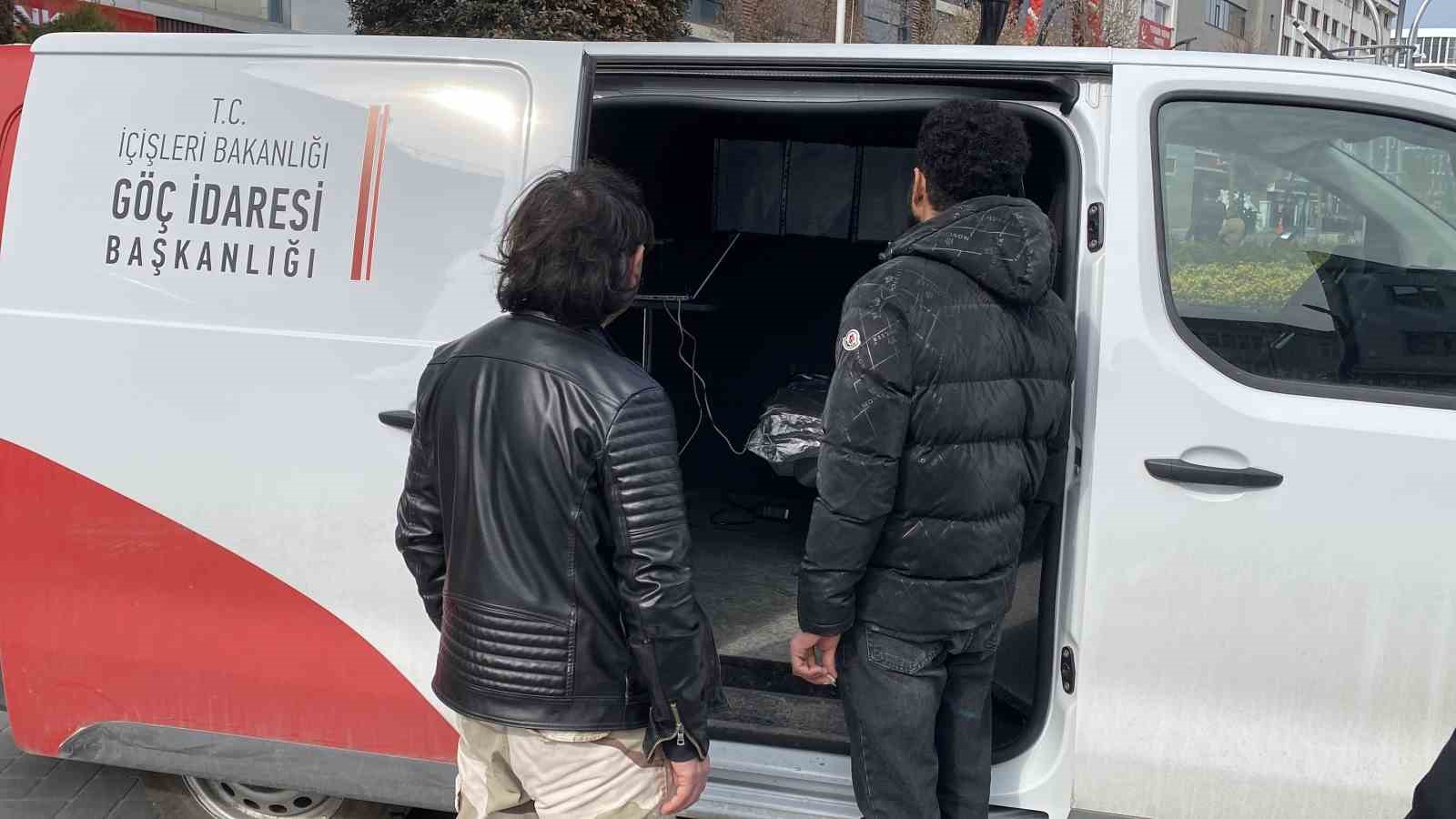 boluda bayram oncesi kacak gocmen denetimi 4 tjTT9bk9