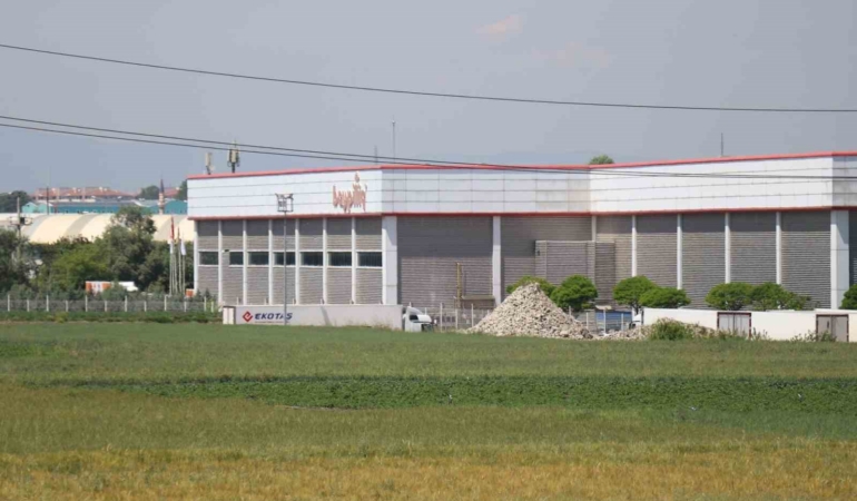 boluda-beypilicte-zehirlenme-34-isci-hastanelik-oldu-KmqySKJc.jpg