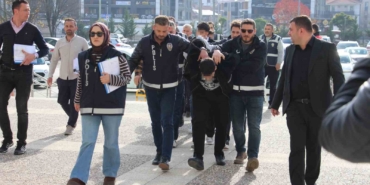 boluda-bir-haftada-165-supheli-yakalandi-13u-tutuklandi-GCBjVZss.jpg