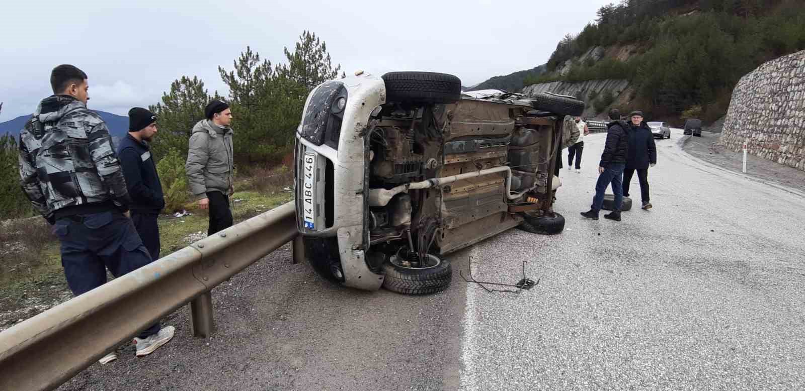 boluda cenaze donusu kaza 2 yarali 1 3HE1Tteq