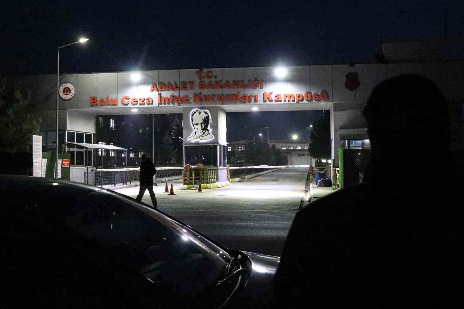 boluda cezaevinden tahliyeler basladi hepimiz sevincliyiz 0 7EyNIKjP