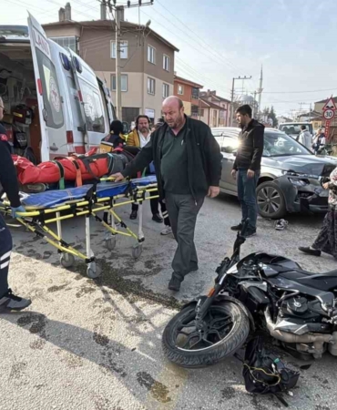 boluda-ciple-carpisan-motosikletli-yaralandi-9saCuARH.jpg