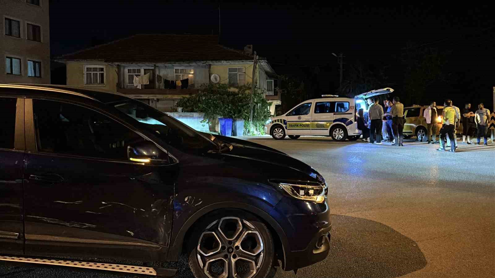 boluda ciple otomobil carpisti 1 yarali 0
