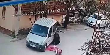 boluda-cocuklarinin-gozu-onunde-esini-arabayla-ezen-sahis-tutuklandi-HZCXPqcS.jpg