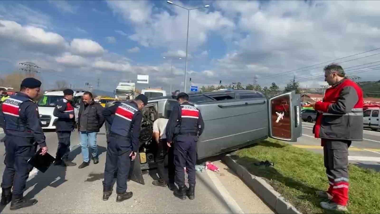 boluda d 100de feci kaza 6si cocuk 9 kisi yaralandi 2 FUazQwQA