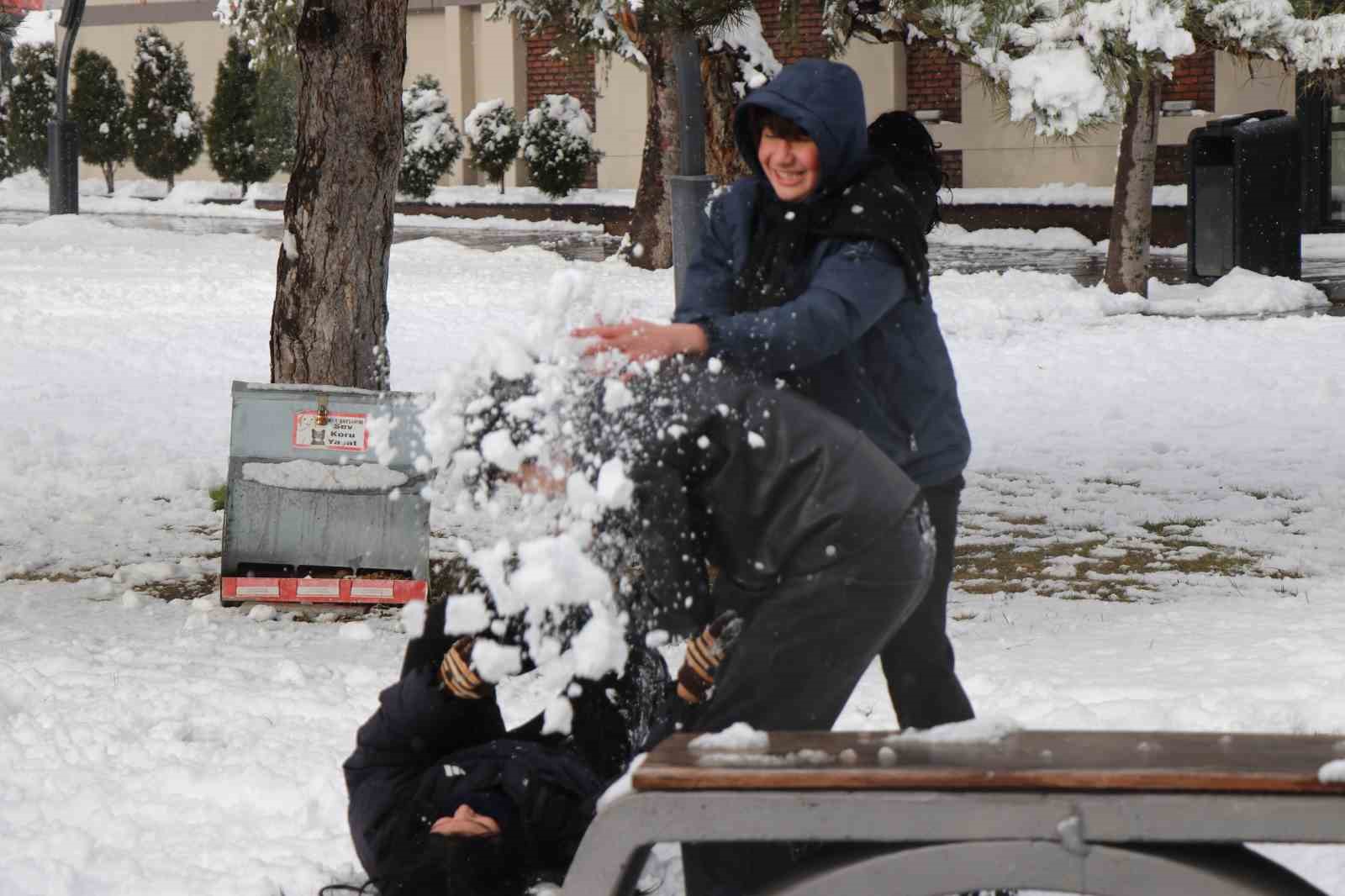 boluda egitime kar engeli okullar 1 gun tatil edildi 2