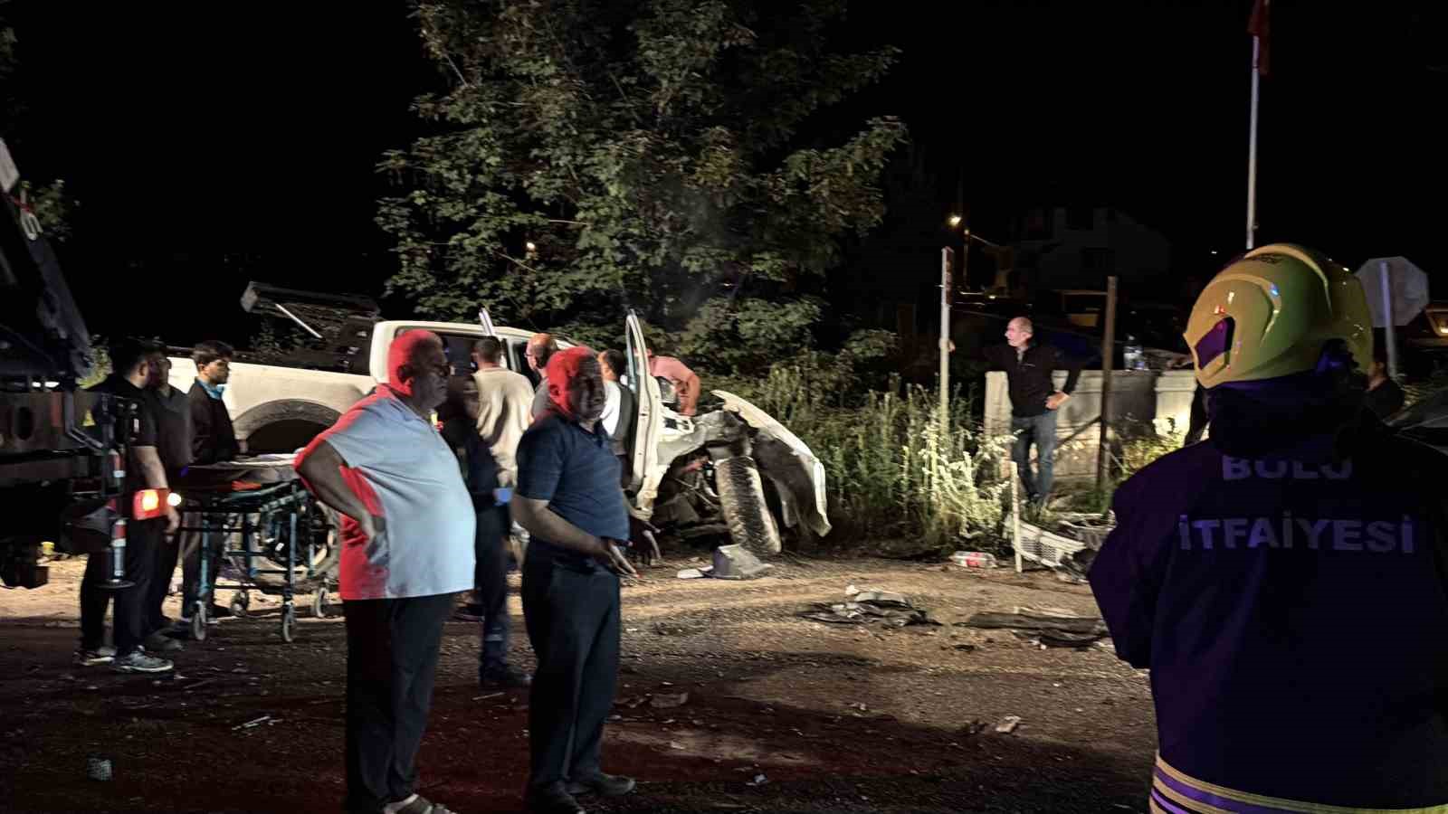 Bolu’da feci kazada ağır yaralanmıştı, 3 günlük yaşam mücadelesini kaybetti 5 boluda feci kazada agir yaralanmisti 3 gunluk yasam mucadelesini kaybetti 1 rNa7kDvt