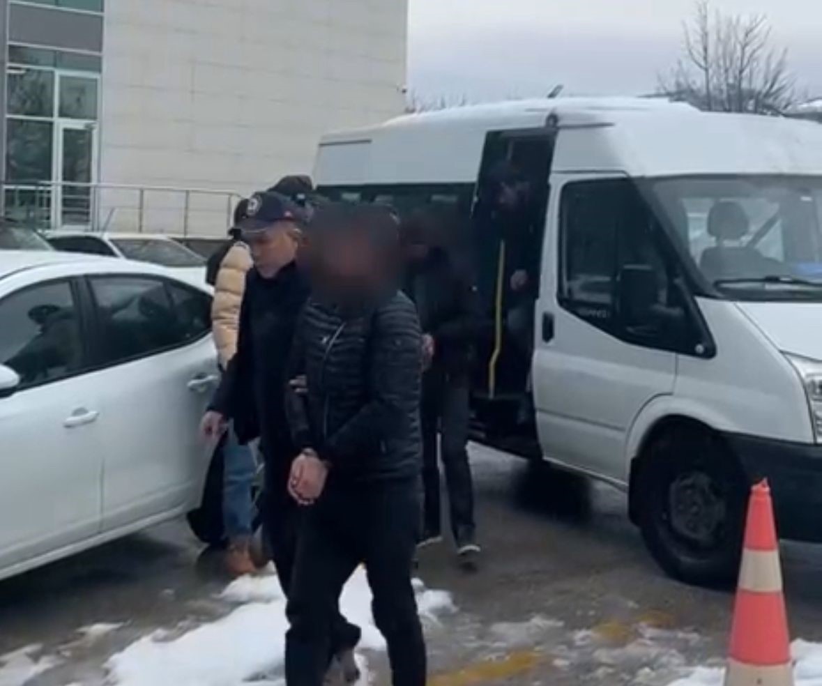 boluda gocmen kacakciligi operasyonu 5 tutuklama 1 JAIfMqS2