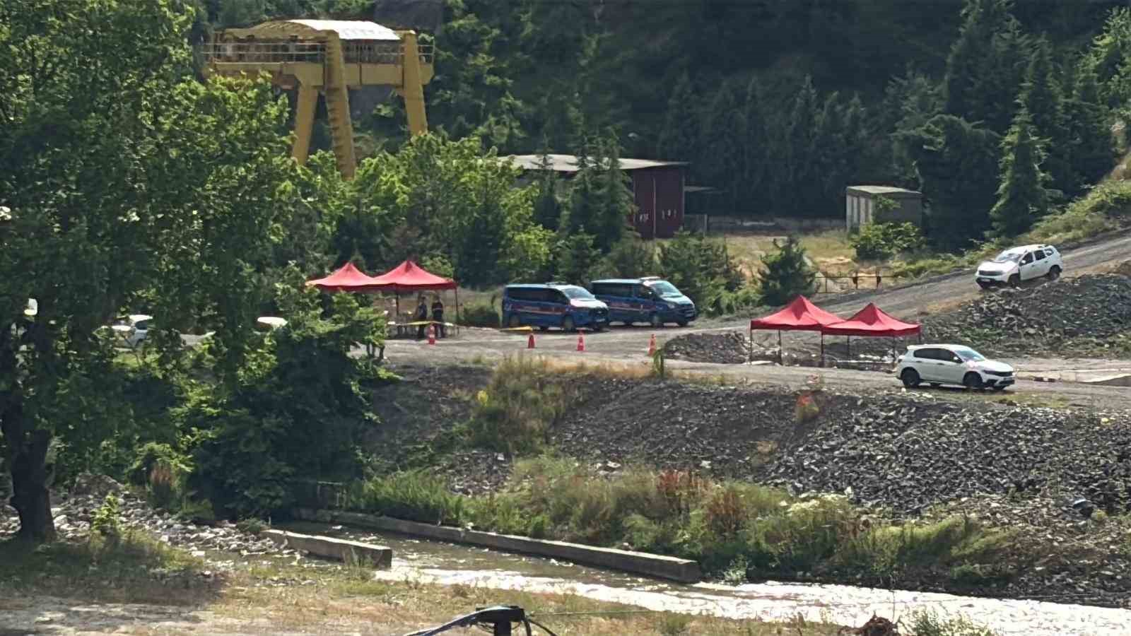 boluda gocuk altinda kalan iscinin cansiz bedenine 6 gun sonra ulasildi 4 h3MLQ9zG