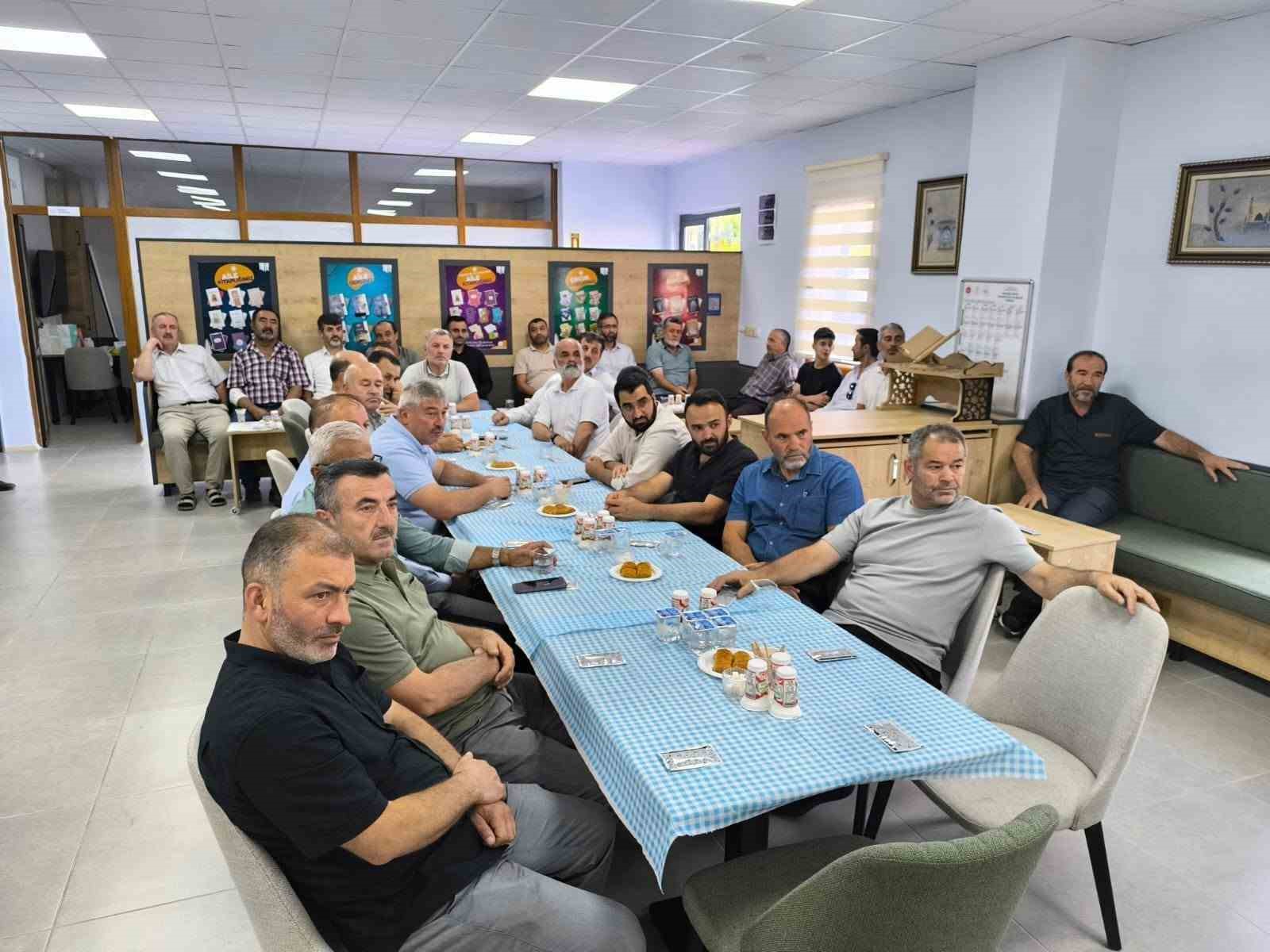Bolu’da gönüllü din görevlilerine başarı belgesi 6 boluda gonullu din gorevlilerine basari belgesi 2 98N6nDbf
