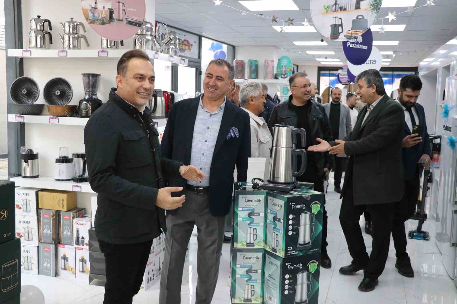 Bolu’da İhlas Mağazası açıldı 5 boluda ihlas magazasi acildi 1 ZqMbj7gK