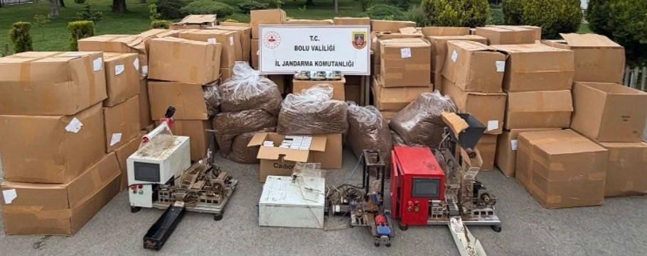 Bolu’da jandarmadan peş peşe uyuşturucu ve kaçakçılık operasyonları: 3 tutuklama 5 boluda jandarmadan pes pese uyusturucu ve kacakcilik operasyonlari 3 tutuklama 1 v6Ipq5Y5