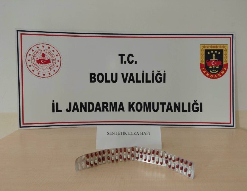 boluda jandarmadan uyusturucu operasyonu 3 gozalti 0 Im4nbWn1