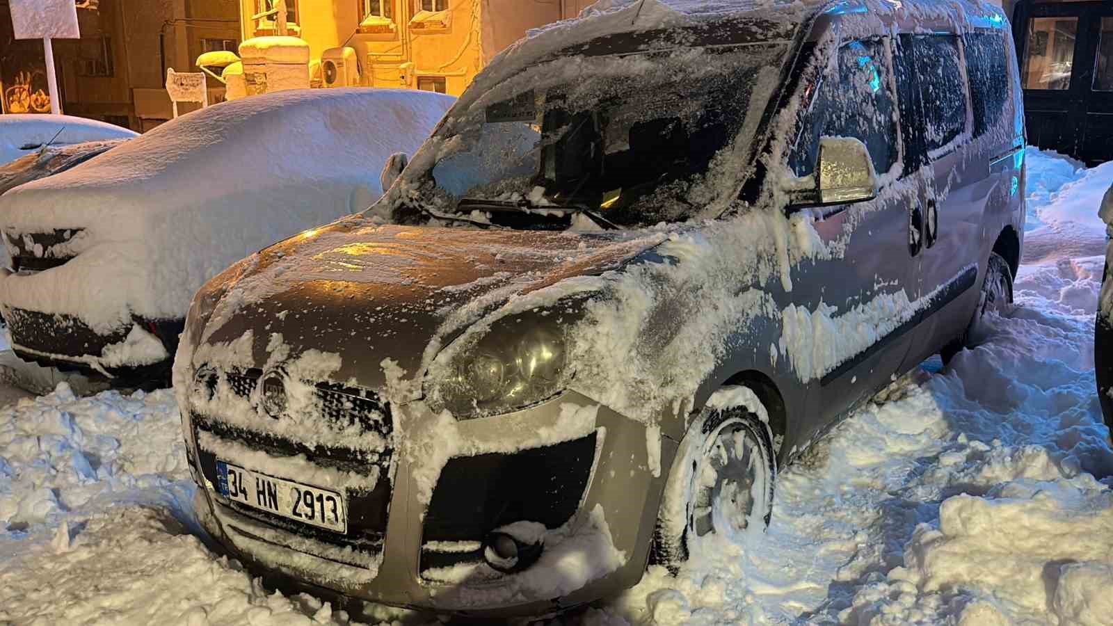 boluda kar kalinligi 30 santimetreyi asti onlarca arac rampalarda yolda kaldi 4 jHb2Mkgs