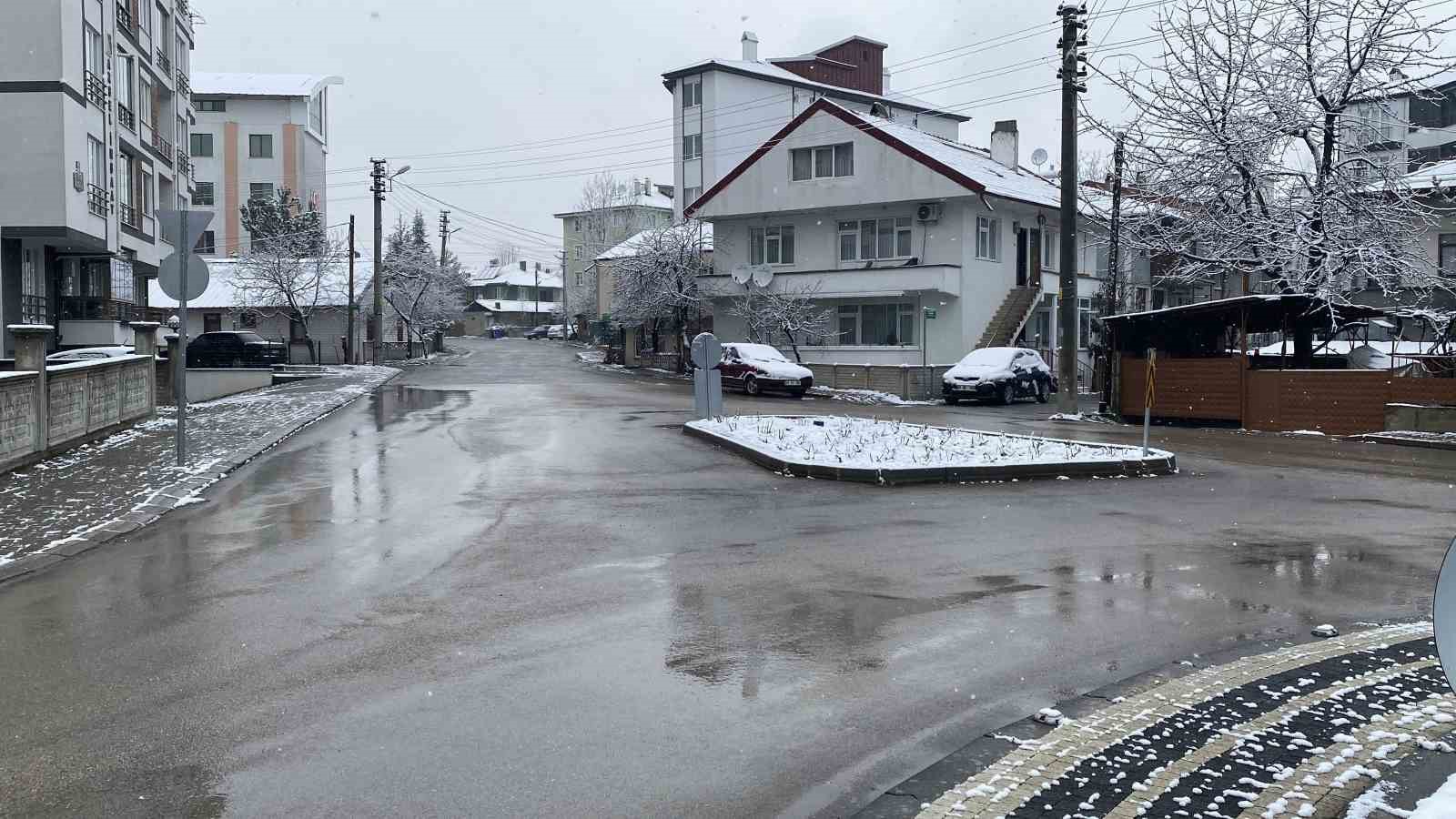 boluda kar yagisi etkisini surduruyor 4 CMwTKWX6