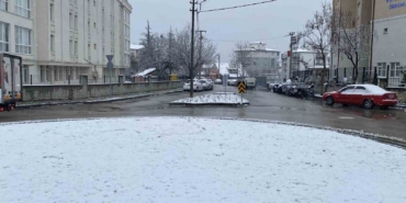 boluda-kar-yagisi-etkisini-surduruyor-qMF6puUL.jpg