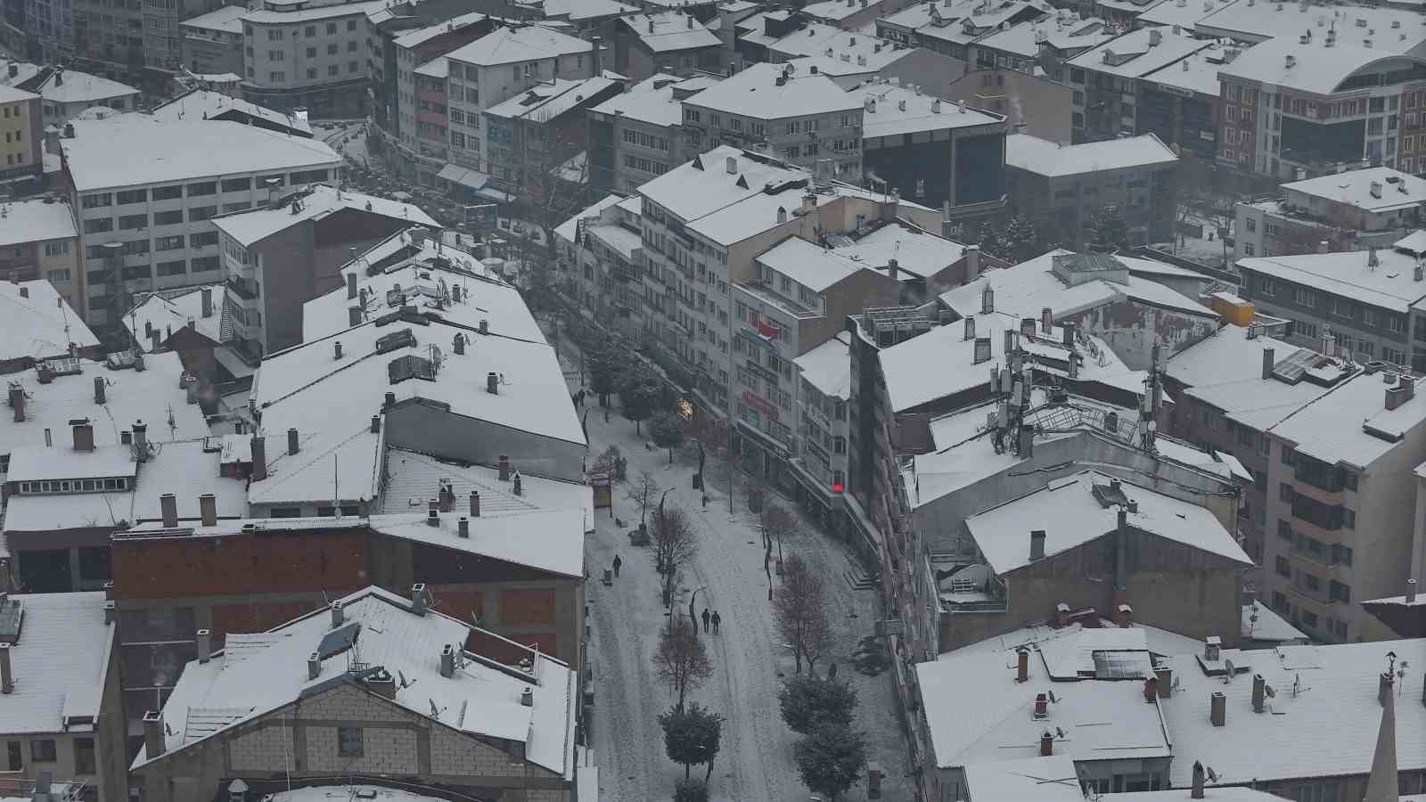 boluda kar yagisi suruyor kis guzelligi havadan goruntulendi 3