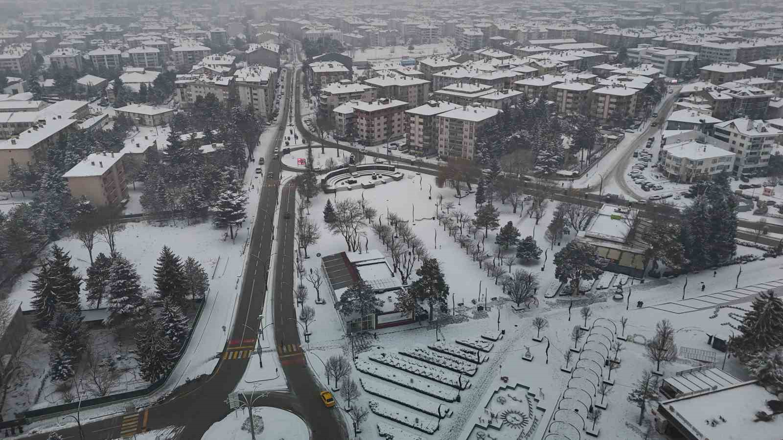 boluda kar yagisi suruyor kis guzelligi havadan goruntulendi 5 R5pvytqm