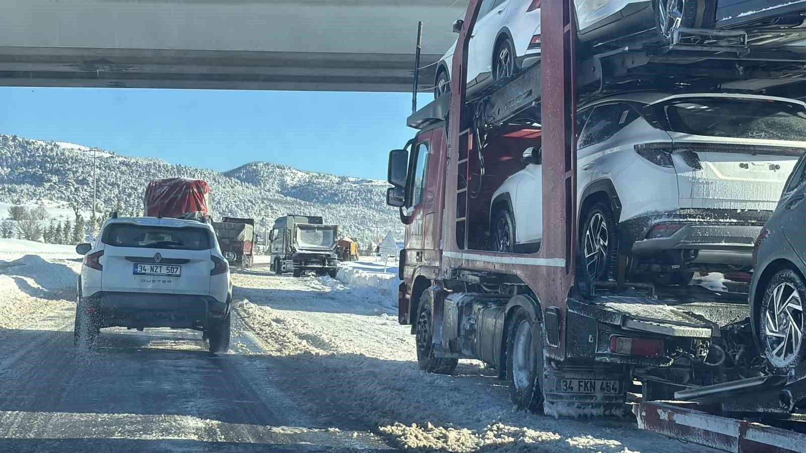 boluda kar yagisinin esir aldigi gerede samsun yolu havada goruntulendi yol trafige acik 3 G7vkbepP