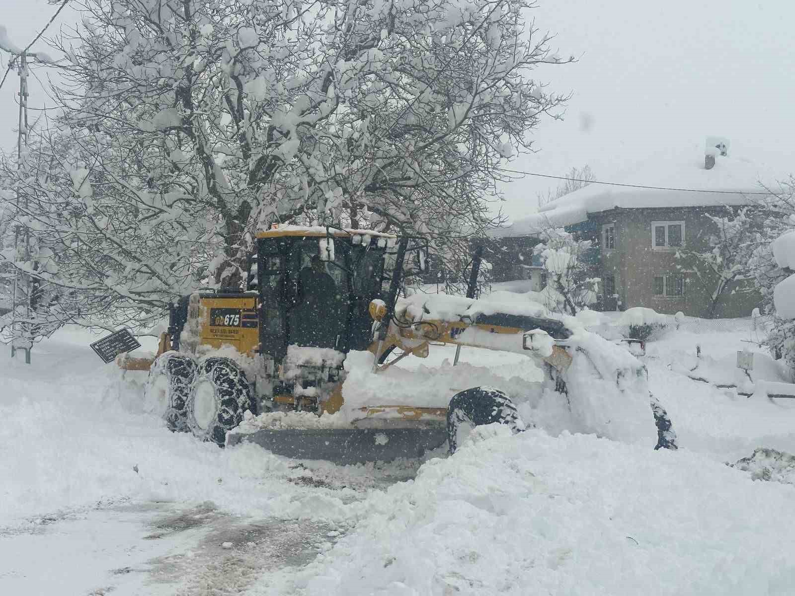 boluda kardan kapanan 191 koy yolu ulasima acildi 2 quGVNpum