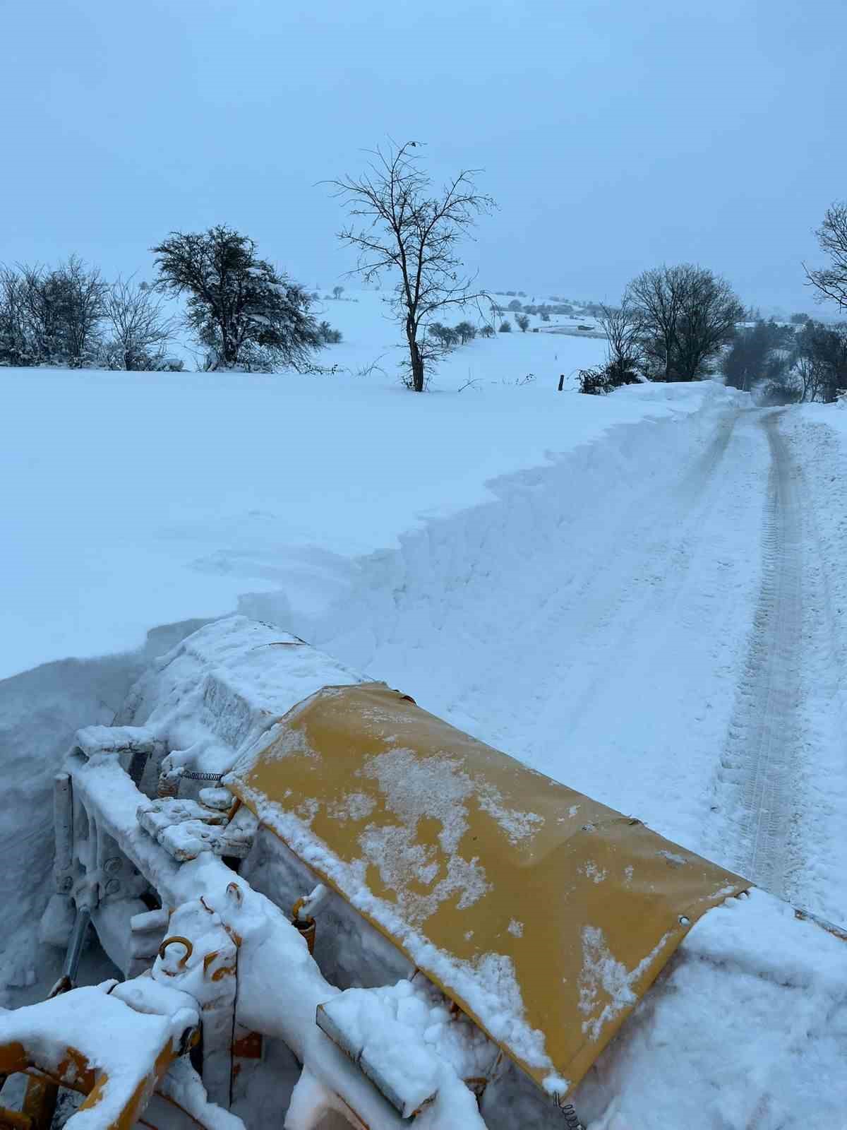 boluda kardan kapanan 191 koy yolu ulasima acildi 4 uYj4B7YN