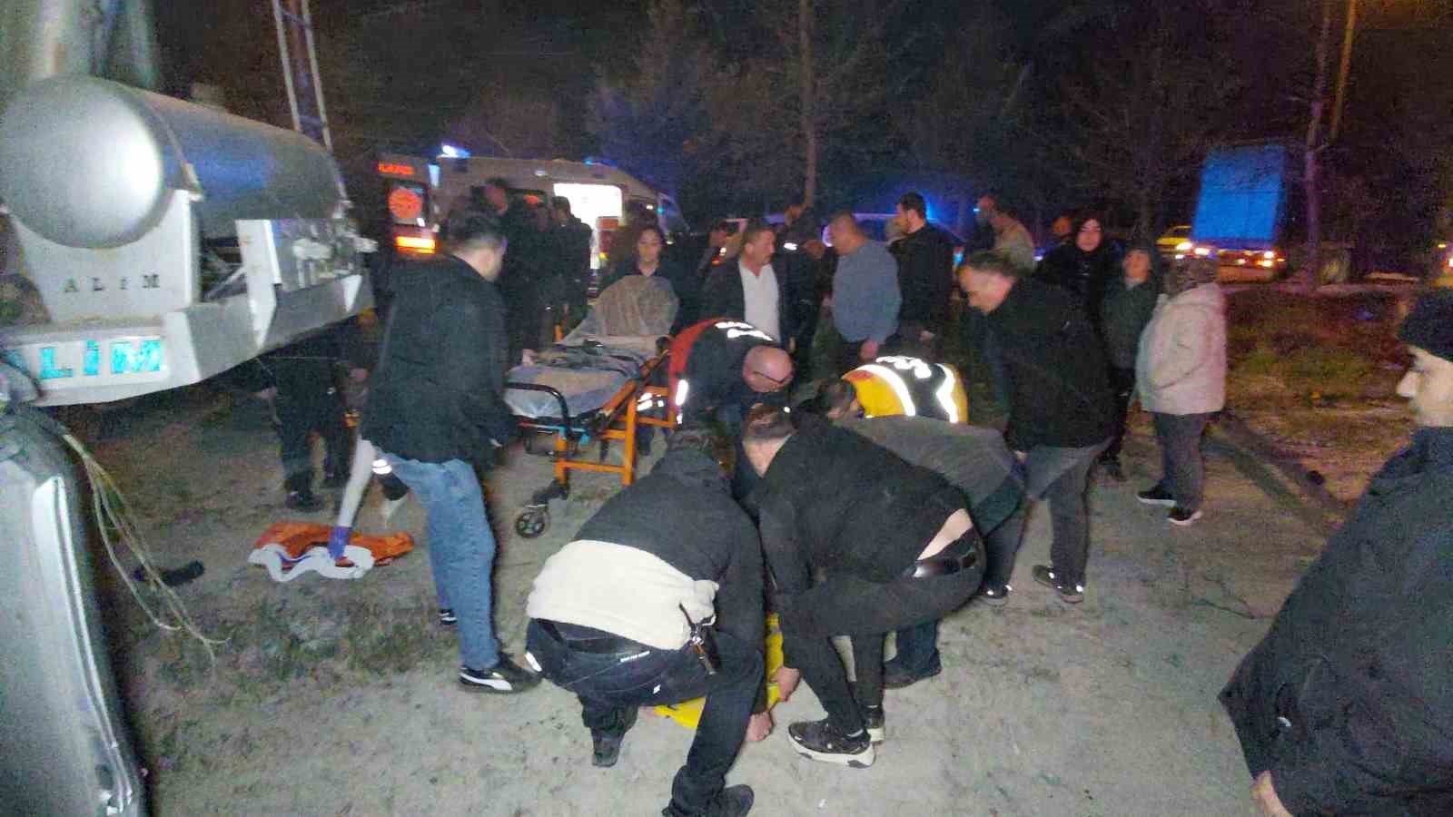 boluda kazada ortalik savas alanina dondu 4 yarali 6 5SiBgZEV