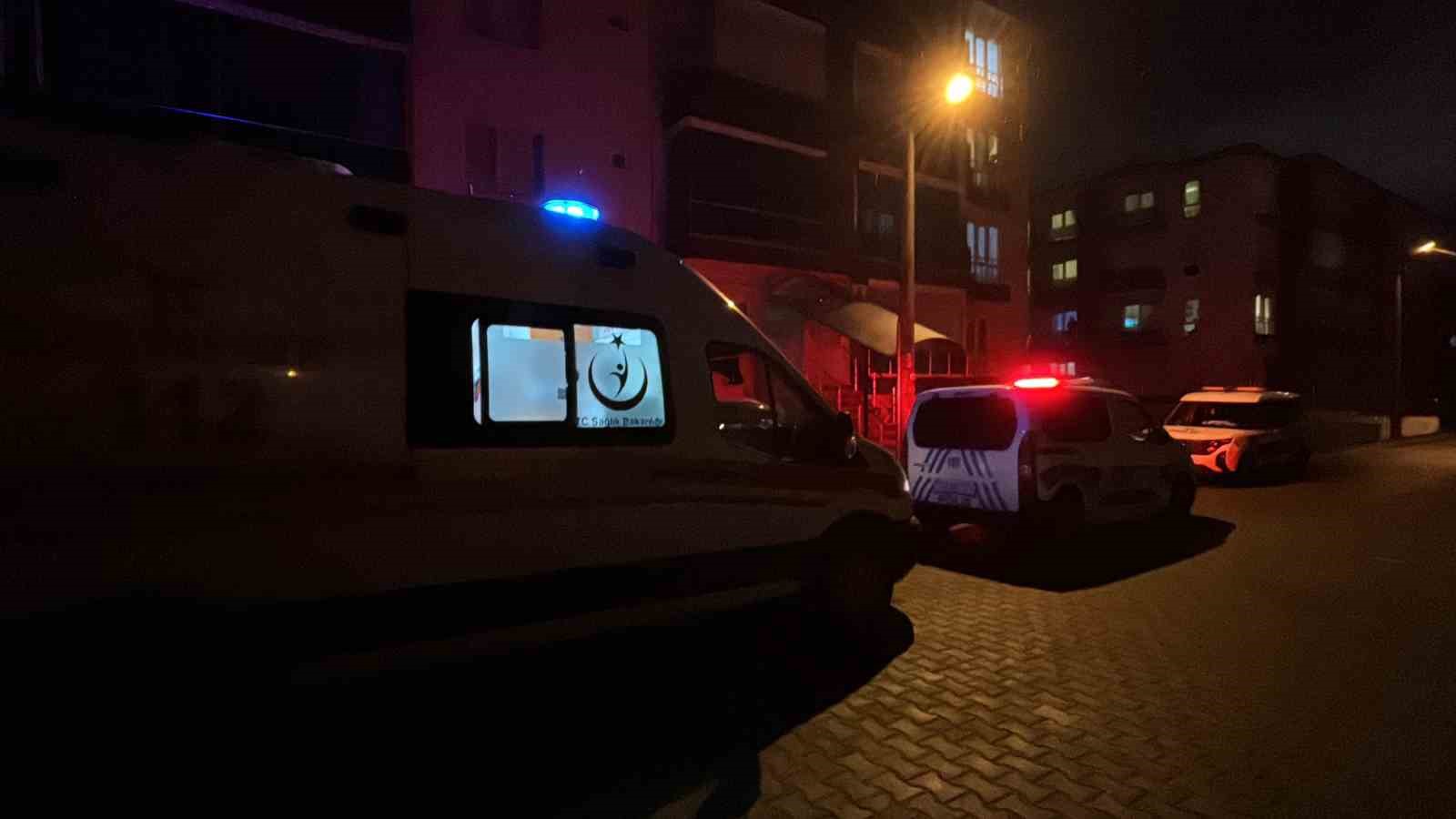 boluda kendini odaya kilitleyen sizofreni hastasi kadini polis ikna etti tedaviyi kabul etti 3 2zKmdGRF