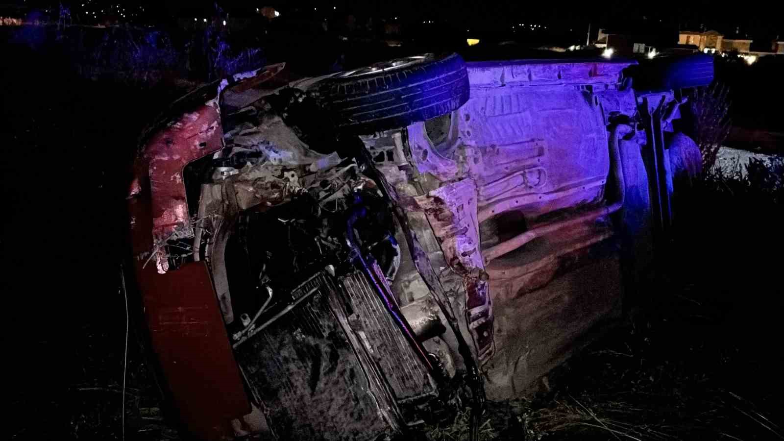 boluda kontrolden cikan otomobil takla atti 2 yarali 1