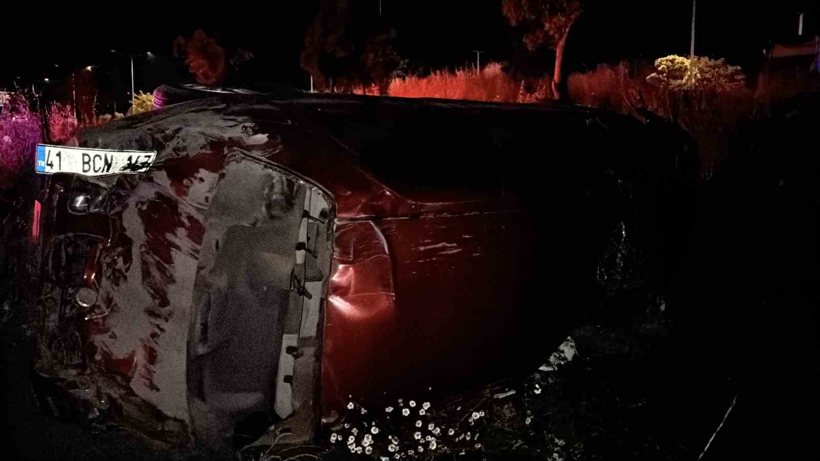 boluda kontrolden cikan otomobil takla atti 2 yarali 3