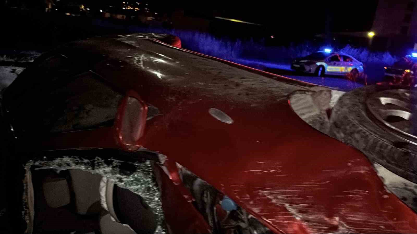 boluda kontrolden cikan otomobil takla atti 2 yarali 5